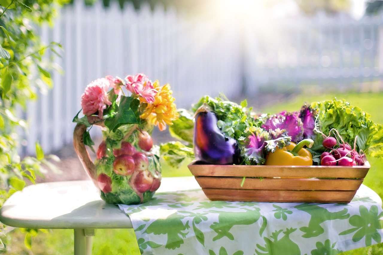 The Benefits of Organic vs. Conventional Gardening